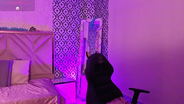 Ixchel tay online show from 9, 3, 2026