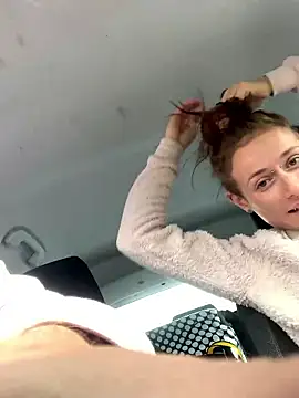 GoldenPussy1329 online show from 26, 10, 2025