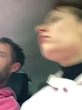 GoldenPussy1329 online show from 25, 11, 2025