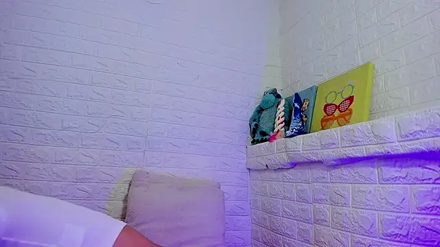 MelanyHarrysHH online show from 6, 10, 2025