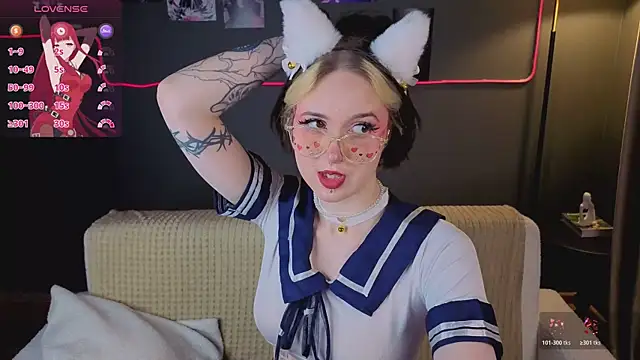 luna son online show from 28, 2, 2026