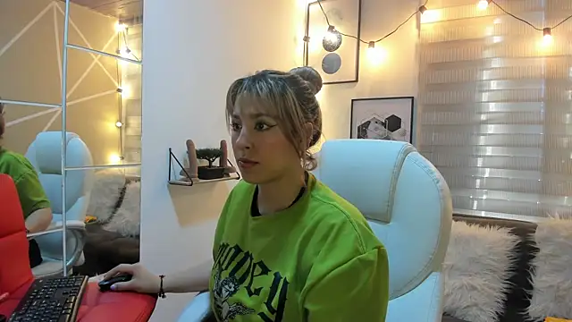 sophialyh 1 online show from 27, 11, 2025