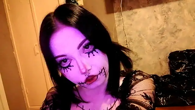 Snapshot of Beeping_Creature chatting on 29, 10, 2025 Beeping Creature online show from 29, 10, 2025