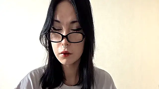 Snapshot of Beeping_Creature chatting on 4, 3, 2026 Beeping Creature online show from 4, 3, 2026