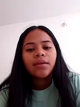 Snapshot of Antonela_19 chatting on 29, 9, 2025 Antonela 19 online show from 29, 9, 2025