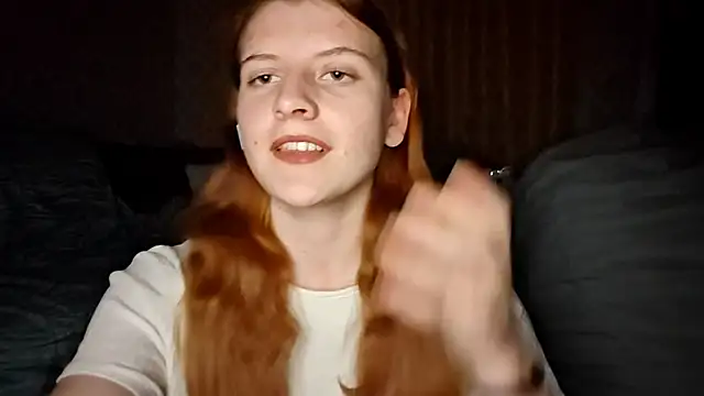 LynteriLain online show from 27, 10, 2025