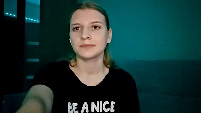 LynteriLain online show from 23, 11, 2025