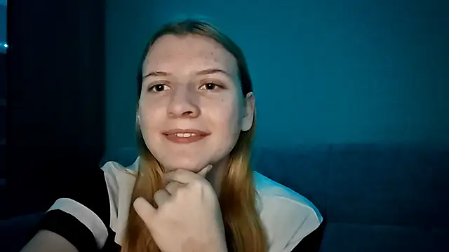 LynteriLain online show from 28, 11, 2025