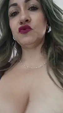 Snapshot of chloe__Jones_ chatting on 5, 12, 2025 chloe Jones online show from 5, 12, 2025