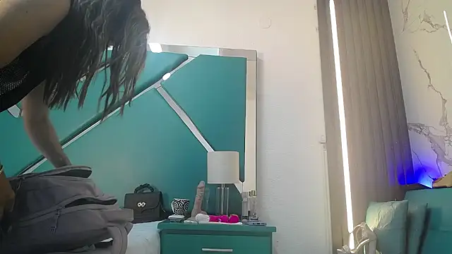 Snapshot of chloe__Jones_ chatting on 1, 4, 2026 chloe Jones online show from 1, 4, 2026