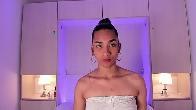 AnahiCollins online show from 28, 11, 2025