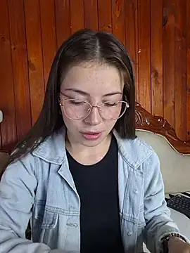 EmmaValencia  online show from 12, 1, 2026