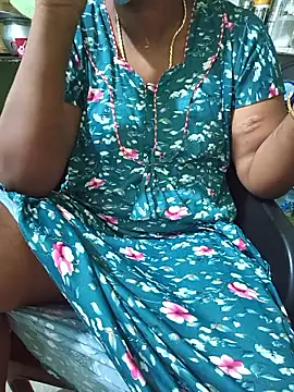 Snapshot of Tamilselviroja- chatting on 13, 5, 2026 Tamilselviroja- online show from 13, 5, 2026