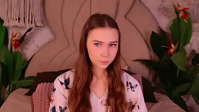 OliviaLay online show from 7, 11, 2025