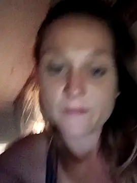 Queen2454 online show from 10, 4, 2026