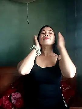 Snapshot of meomeo-baby chatting on 15, 10, 2025 meomeo-baby online show from 15, 10, 2025