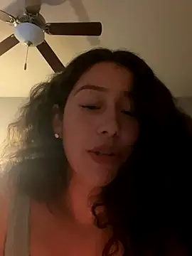 Snapshot of wettt188 chatting on 18, 10, 2025 wettt188 online show from 18, 10, 2025