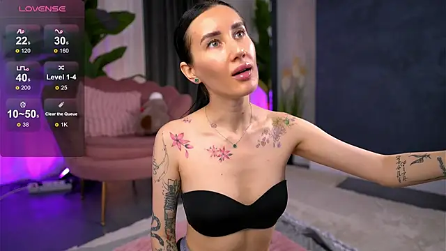 SerenaVelour online show from 24, 10, 2025