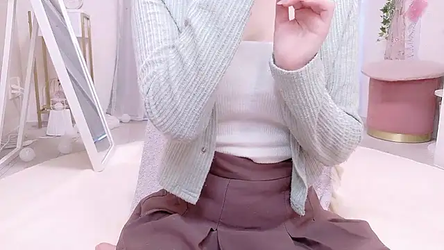 MAYU cha online show from 12, 10, 2025