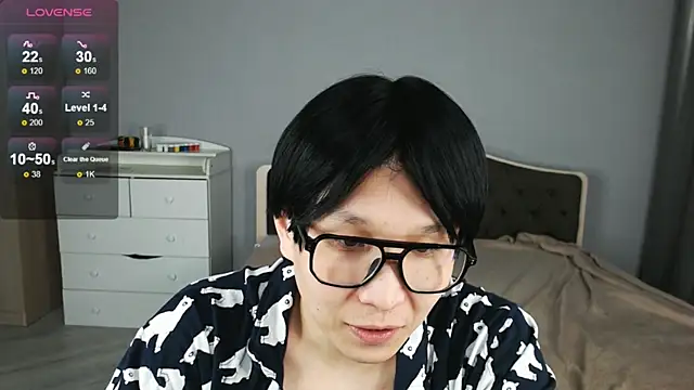 KaiChicken online show from 8, 4, 2026