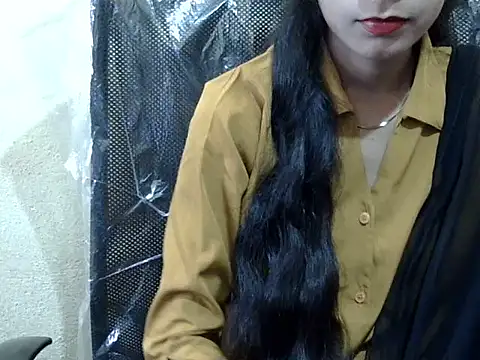 Snapshot of Shazi_1 chatting on 10, 11, 2025 Shazi 1 online show from 10, 11, 2025