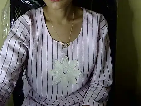 Snapshot of Shazi_1 chatting on 21, 11, 2025 Shazi 1 online show from 21, 11, 2025