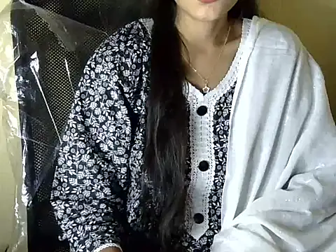 Snapshot of Shazi_1 chatting on 5, 12, 2025 Shazi 1 online show from 5, 12, 2025