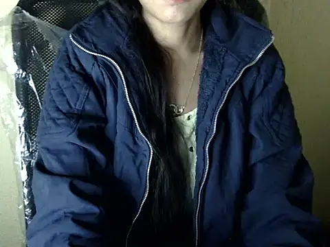 Snapshot of Shazi_1 chatting on 18, 12, 2025 Shazi 1 online show from 18, 12, 2025