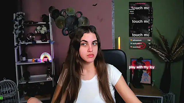 lina fox12 online show from 4, 12, 2025