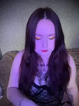 BambiGlow online show from 11, 10, 2025