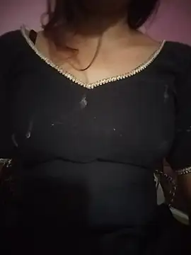 Snapshot of PEEHU-50 chatting on 7, 8, 2026 PEEHU-50 online show from 7, 8, 2026