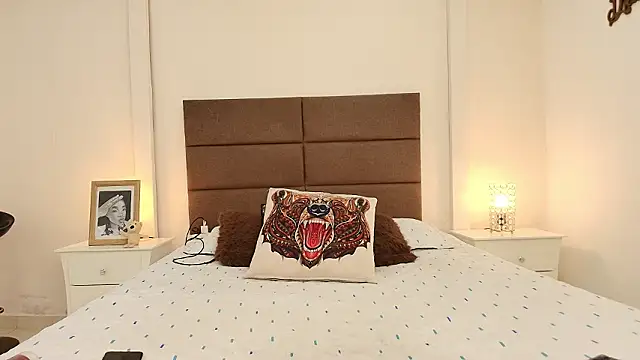 NatashaTaylor online show from 2, 2, 2026