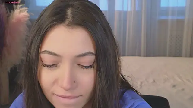 Snapshot of slow_flower chatting on 12, 1, 2026 slow flower online show from 12, 1, 2026