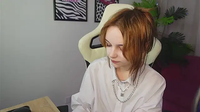 Staymonica online show from 12, 1, 2026