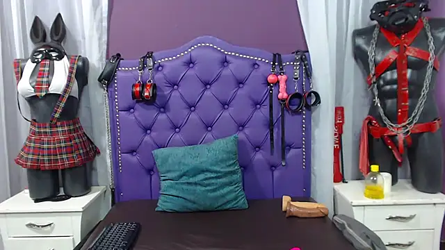 Sophie-dbs online show from 16, 11, 2025