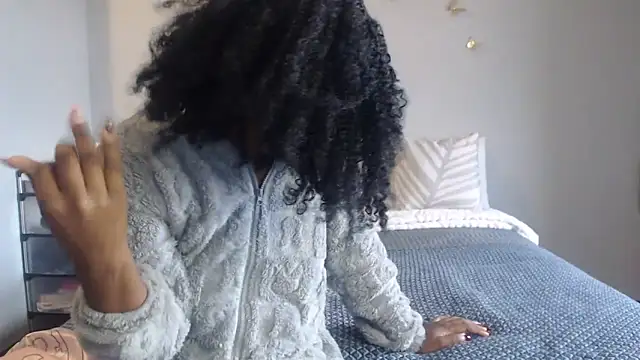 Snapshot of lifeysexy chatting on 18, 5, 2026 lifeysexy online show from 18, 5, 2026