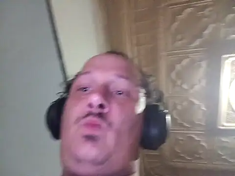 macKnd online show from 6, 10, 2025