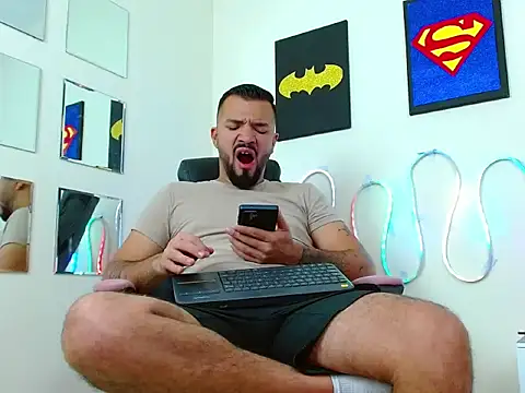 mathewv  online show from 26, 11, 2025