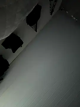 Snapshot of melzinhatxt chatting on 3, 12, 2025 melzinhatxt online show from 3, 12, 2025