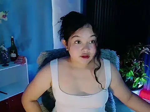 Snapshot of UrFavouriteCravings chatting on 23, 2, 2026 UrFavouriteCravings online show from 23, 2, 2026