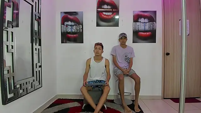 VERY HOT GUYS online show from 1, 12, 2025