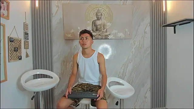 Snapshot of VERY_HOT_GUYS chatting on 16, 1, 2026 VERY HOT GUYS online show from 16, 1, 2026