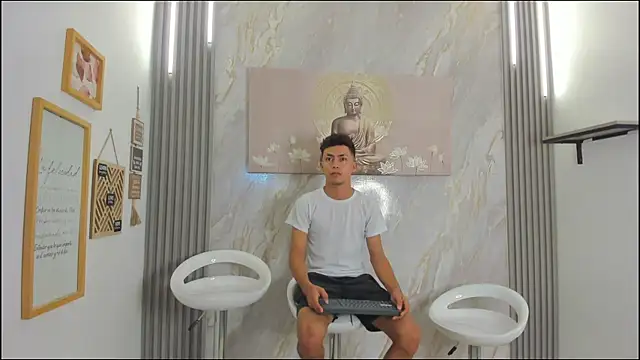 Snapshot of VERY_HOT_GUYS chatting on 18, 1, 2026 VERY HOT GUYS online show from 18, 1, 2026