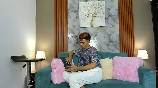 Snapshot of VERY_HOT_GUYS chatting on 14, 2, 2026 VERY HOT GUYS online show from 14, 2, 2026