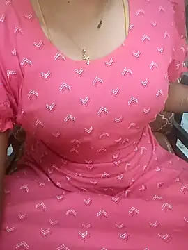 Snapshot of tamil_thaara03 chatting on 8, 11, 2025 tamil thaara03 online show from 8, 11, 2025