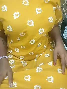 Snapshot of tamil_thaara03 chatting on 9, 11, 2025 tamil thaara03 online show from 9, 11, 2025