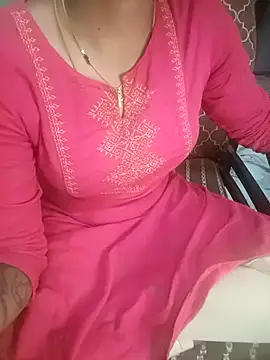 Snapshot of tamil_thaara03 chatting on 19, 11, 2025 tamil thaara03 online show from 19, 11, 2025