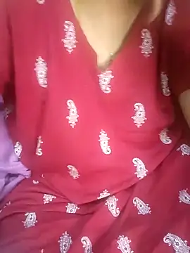 Snapshot of tamil_thaara03 chatting on 26, 11, 2025 tamil thaara03 online show from 26, 11, 2025