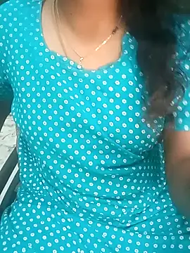 Snapshot of tamil_thaara03 chatting on 18, 12, 2025 tamil thaara03 online show from 18, 12, 2025