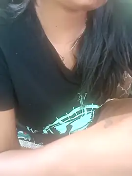 Snapshot of tamil_thaara03 chatting on 18, 2, 2026 tamil thaara03 online show from 18, 2, 2026